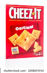 Box Of Cheez It Crackers