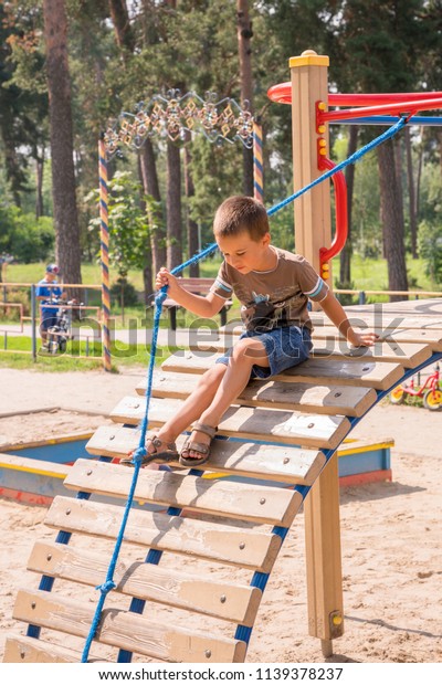 outdoor play equipment for 4 year olds