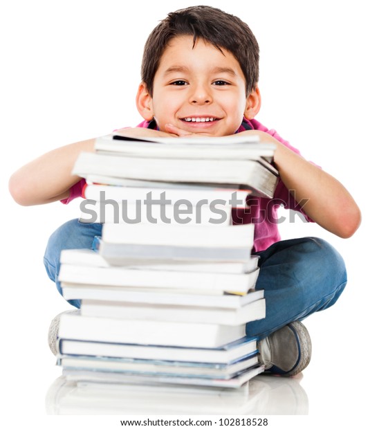 Niño con libros para retrato educativo - aislado sobre un fondo blanco