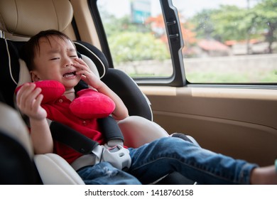 Baby in Car Crying Images, Stock Photos & Vectors ...
