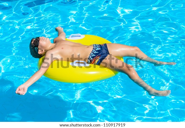 inflatable circle pool