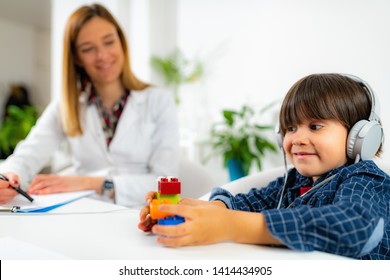 Child Hearing Test Images Stock Photos Vectors Shutterstock