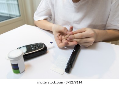 Boy Measure Glucose Or Blood Suger Level