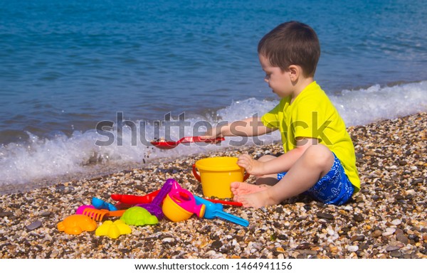 beach toys and games