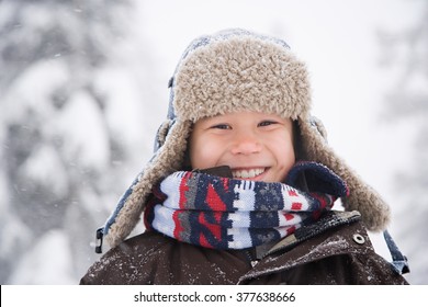 298,782 Happy Boy Winter Images, Stock Photos & Vectors | Shutterstock