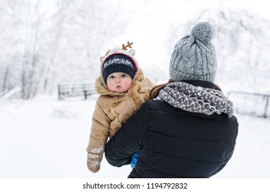 heilige Ruwe slaap Zeug Winter baby Images, Stock Photos & Vectors | Shutterstock