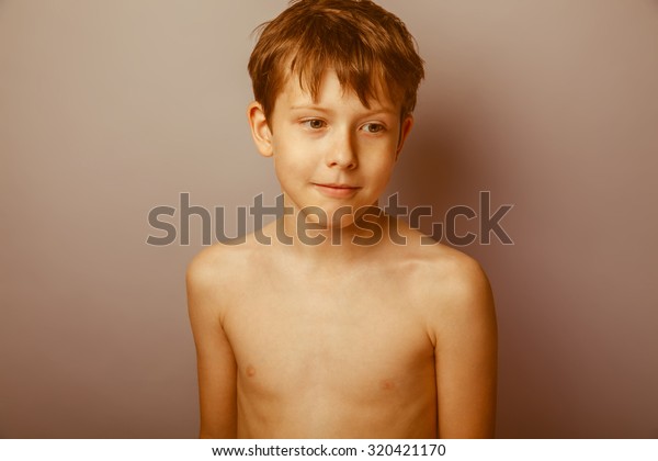 Boy Teenager European Appearance Brown Hair Stockfoto Jetzt