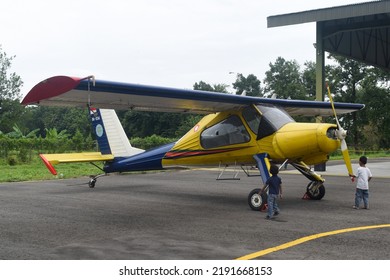 Boyolali, Central Java, Indonesia-March 8, 2020: Children Observing IN-034, PZL 104-32 Wilga, When Displayed During Angkasa Expo Event In Adi Soemarmo Airport