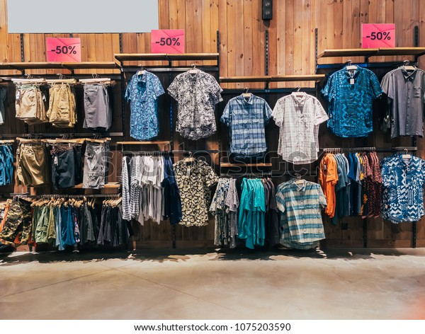 9 Places to Shop for Vintage Clothing in Dallas