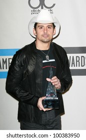 Brad Paisley At The 2010 American Music Awards Press Room, Nokia Theater, Los Angeles, CA. 11-21-10