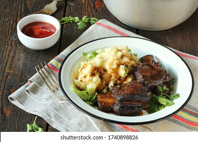 Braised Short Ribs With Mashed Potatoes. Instant Pot Meat . Copy Space