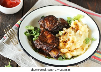 Braised Short Ribs With Mashed Potatoes. Instant Pot Meat . Copy Space