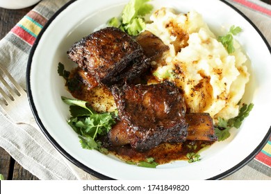 braised short ribs with mashed potatoes. Instant Pot meat . copy space