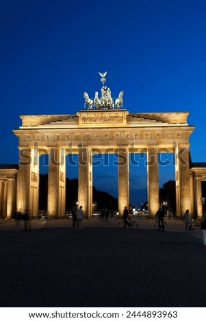 Brandenburg Gate floodlit in the evening, Pariser Platz, Unter Den Linden, Berlin, Germany, Europe