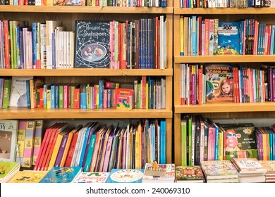 kids book shelving