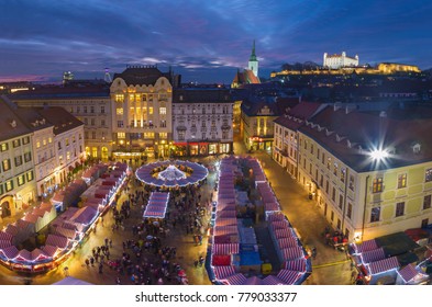 259 Bratislava christmas market Images, Stock Photos & Vectors ...