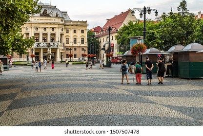 BRATISLAVA, SLOVAKIA - AUGUST 26, 2019:  Tourists Visiting Hviezdoslavovo Namestie In  Bratislava, Capital Of Slovakia