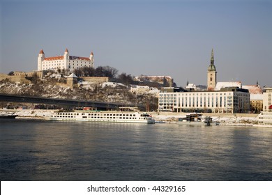 Bratislava In Winter - Castle And Cathedral