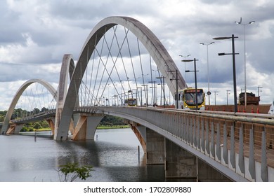 parabolic bridge