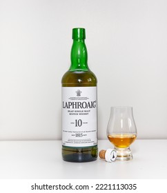 Brasília,DF, Brazil,November 01, 2022: Laphroaig Islay Single Malt Scotch Whiskey, Isolated In Selective Focus. Glen Cairn Cup Served And Details