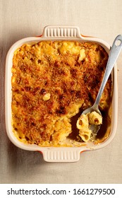 Bread Crumb Crust Mac And Cheese Dish