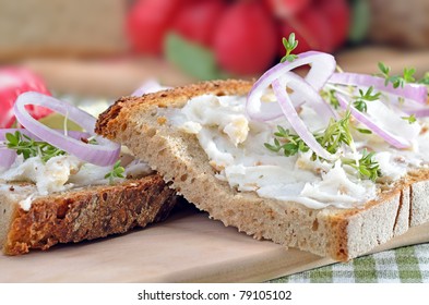 Bread With Lard And Onions