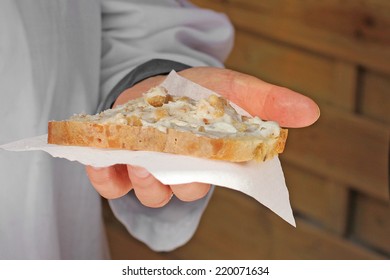 Bread With Lard And Scraps