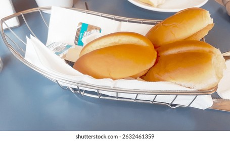 Breadbasket served in a diner.
