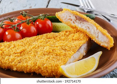 Breaded Fish Fillet With Vegetables 