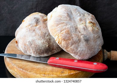 Breads and knife