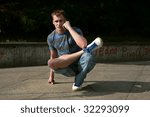 Break dancer - squat