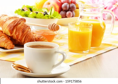 Petit Dejeuner : images, photos et images vectorielles de stock |  Shutterstock