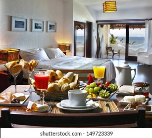 Breakfast Hotel