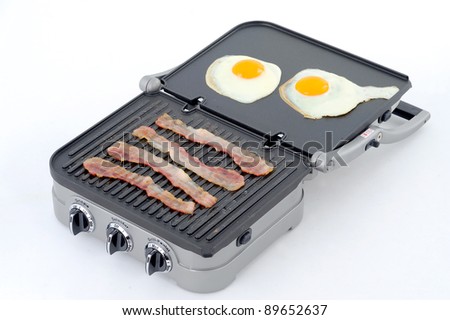 Breakfast on electronic pan