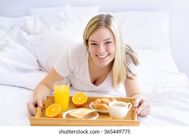 Breakfast served to bed.