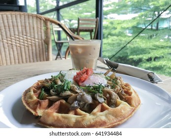 Breakfast waffle