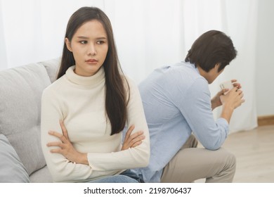 Breakup And Depressed, Asian Young Quarrel  Couple Love Fight Relationship In Trouble. Different People Are Emotion Angry. Argue Wife Has Expression, Upset With Husband. Problem Of Family People.