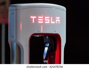 Ev Charging Images, Stock Photos & Vectors | Shutterstock