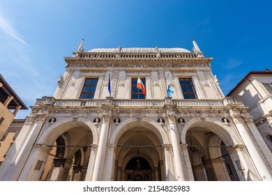 Brescia downtown. Ancient Loggia Palace (Palazzo della Loggia) in Renaissance Style, 1492-1574, Loggia town square (Piazza della Loggia). Lombardy, Italy, Southern Europe.