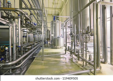 74,671 Food processing plant Stock Photos, Images & Photography ...