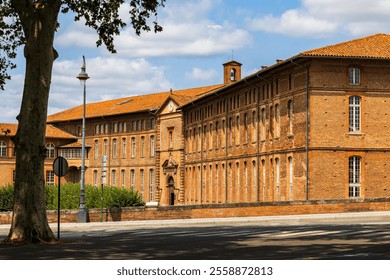 Brick façade of the Hôtel-Dieu Saint-Jacques