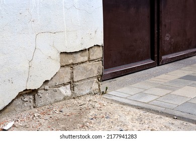 4,468 Wall next door Images, Stock Photos & Vectors | Shutterstock