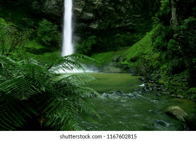 Bridal Veil Falls, New Zealand