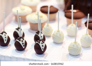 Bride And Groom Cake Pops.