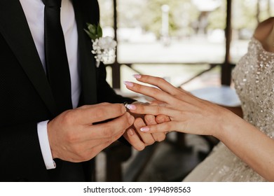 指輪 交換 の画像 写真素材 ベクター画像 Shutterstock