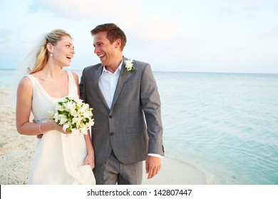 Bride Groom Getting Married Beach Ceremony Stock Photo 142807447 ...