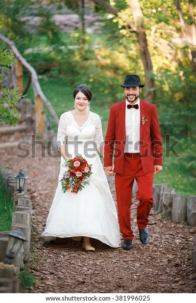 Bride Groom Going Guests Banquet Arm Royalty Free Stock Image