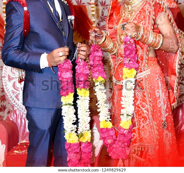 Bride Groom Indian Wedding Garlands Jaimala Stock Photo Edit Now