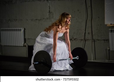 The Bride In The Gym. Cross Fit, Healthy Lifestyle