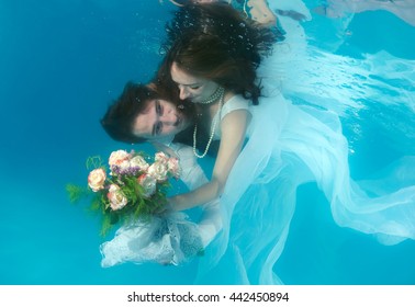 Bride, Underwater Wedding In A Pool